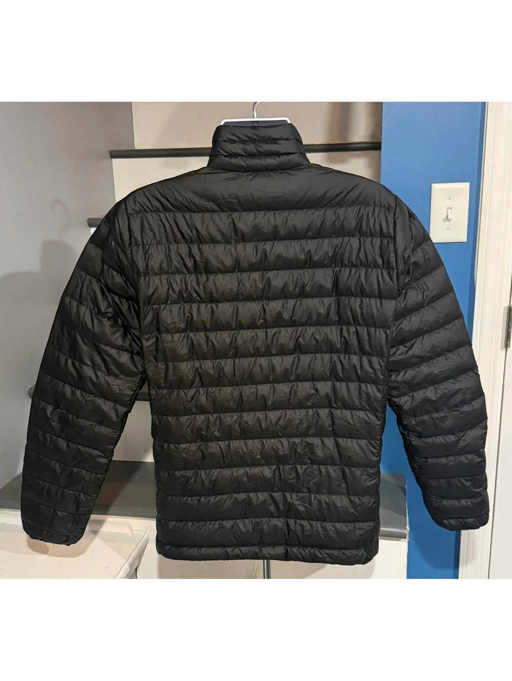 Patagonia Men’s Size Medium Full Zip Goose Down Sweater Puffer Black Jacket!